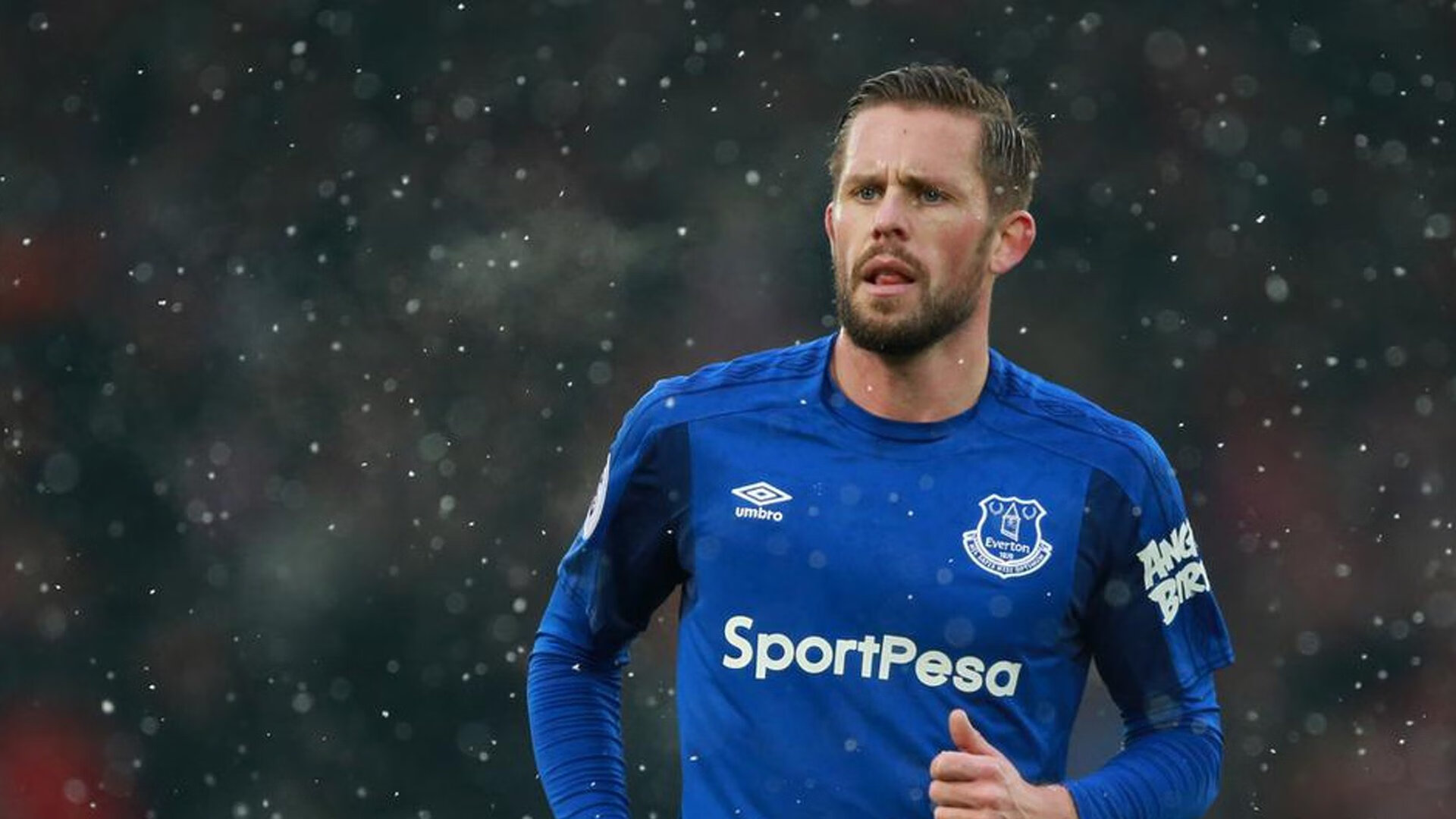 足球阵型战术讲解，足球中的阵型和战术